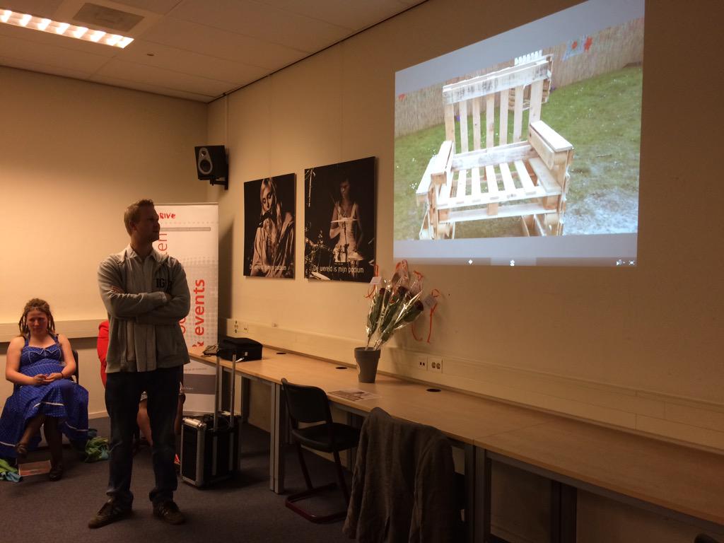 fcanneke's tweet photo. #samenwerken #creatiefvakman #event #ddrivefc http://t.co/E2tVXzMES2