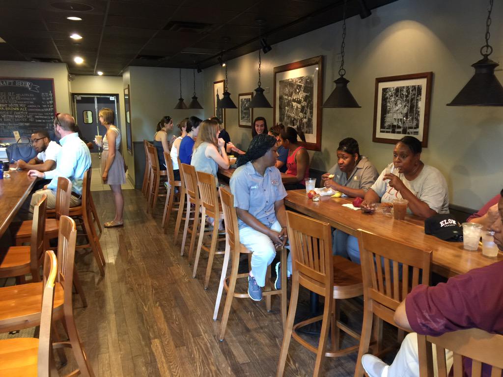 elonuniversity's tweet photo. Thank you @ElonOakHouse for being fantastic hosts for our 3 June @CollegeCoffeeEU. http://t.co/xvb1oqn2wV