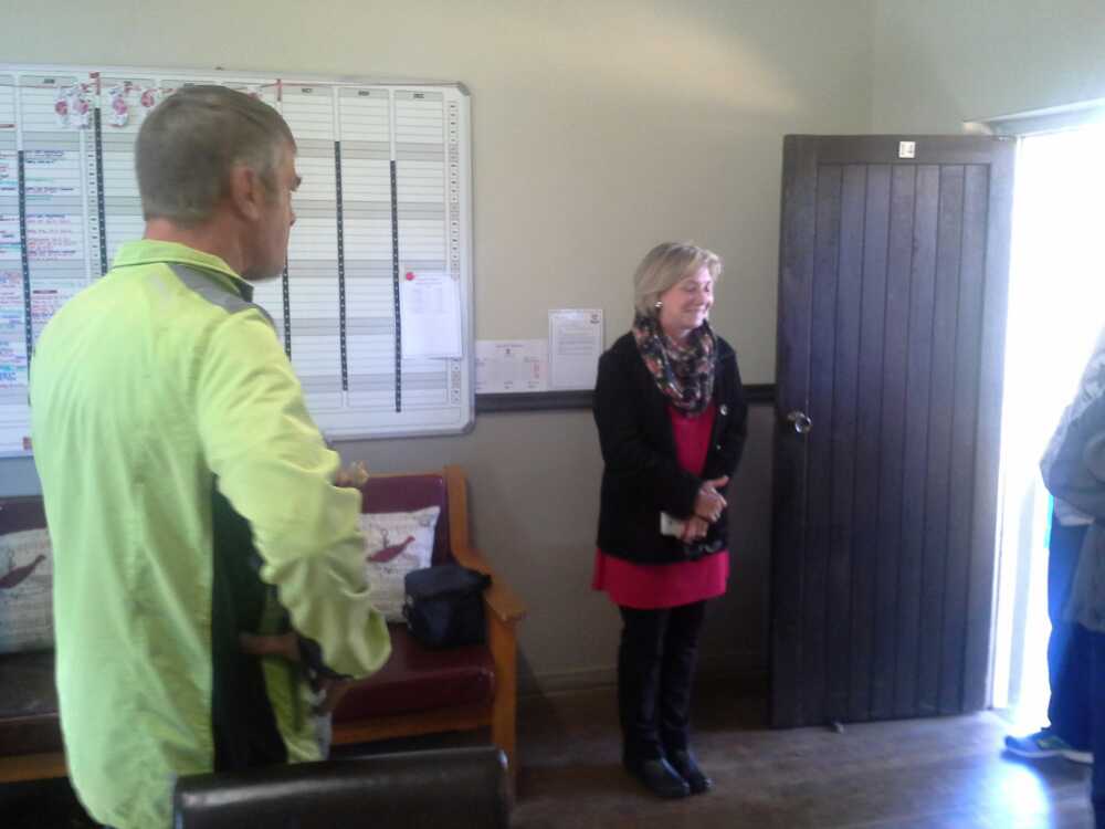 GSkole's tweet photo. Dankie aan die skoolhoof Hanna van Aswegen en personeel vir die hartlike ontvangs! @afriforum @afriforumjeug http://t.co/oMqJZjjZZB
