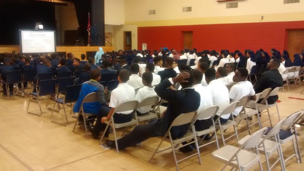 lisarmuhammad's tweet image. @BrotherJesse Pictures of MUI Chicago getting ready to watch the Minister. #JusticeOrElse #MUIGOD #MUIChgoTwitterArmy