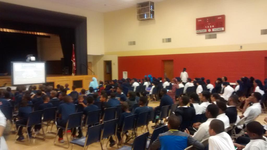lisarmuhammad's tweet image. @BrotherJesse Pictures of MUI Chicago getting ready to watch the Minister. #JusticeOrElse #MUIGOD #MUIChgoTwitterArmy