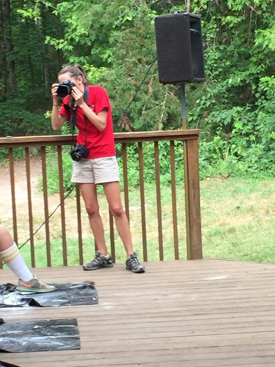 JonathanDHodge's tweet photo. @TatesCamp photographer @jessicalynn317 hard at work  #TatesCVW http://t.co/dY0KlVpCAu
