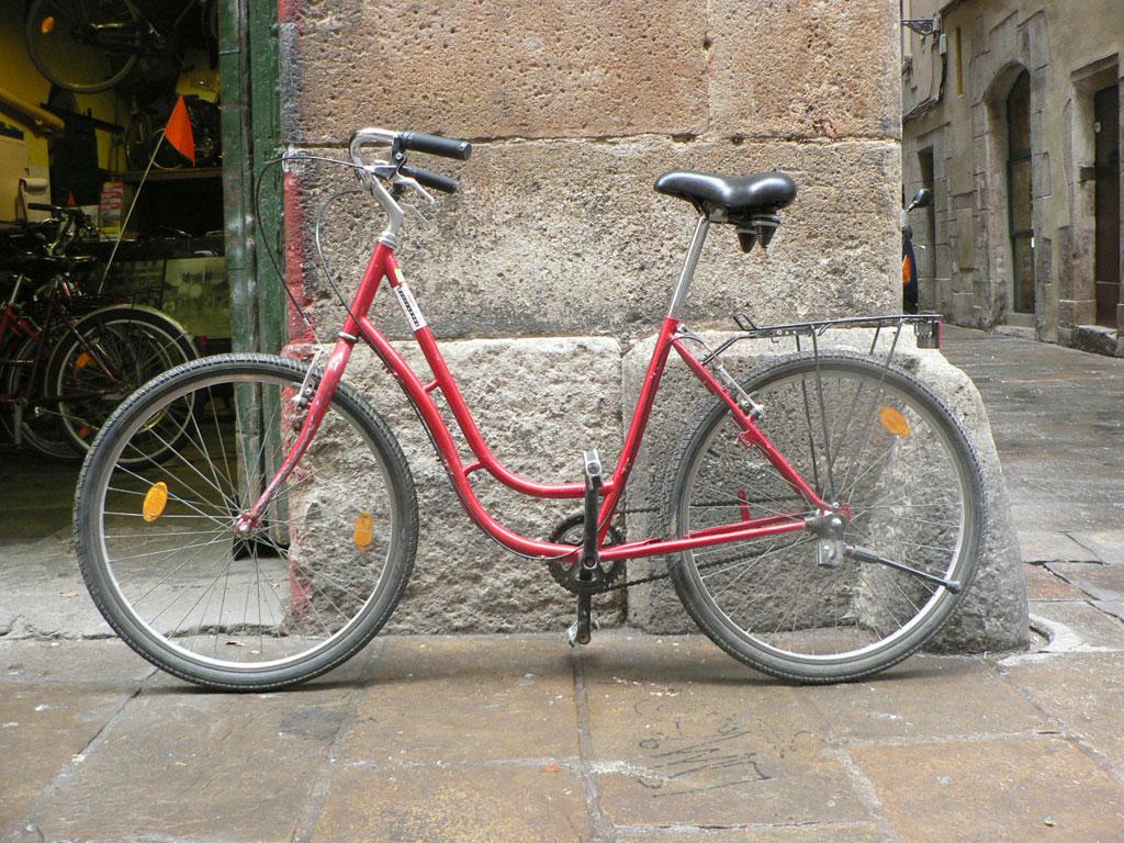 MujerDeportiva's tweet photo. Yo siempre que voy con mi bicicleta me va bien el día, se podría decir que es mi #RetoAmuleto #FashionFridays55 http://t.co/DJR5ID6ayh