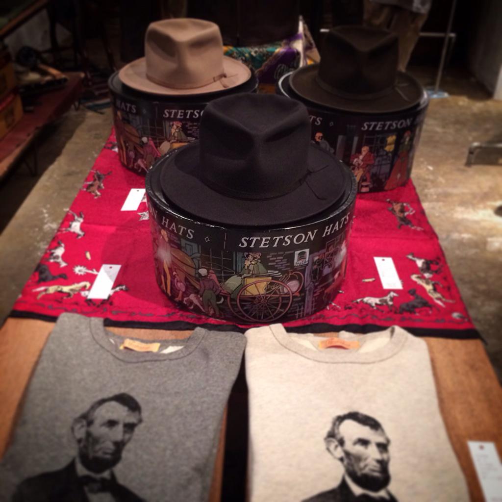 RUDO_magaz's tweet photo. 【展示会】
2015秋冬のバッドクエンティンさん、かなり力の入ったクオリティとカッコ良さ。痺れました！

http://t.co/vHgMt8bTTW

http://t.co/yGUzMjMbFd

#badquentin http://t.co/iysh5yv57f