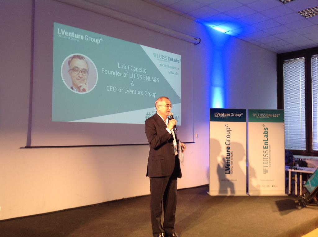 Il nostro Ceo <a href="/gigicapello/">luigi capello</a> presenta l'Investor Day di <a href="/EnLabs/">eNLabs</a>. Siamo tantissimi e siamo molto emozionati! #investnow