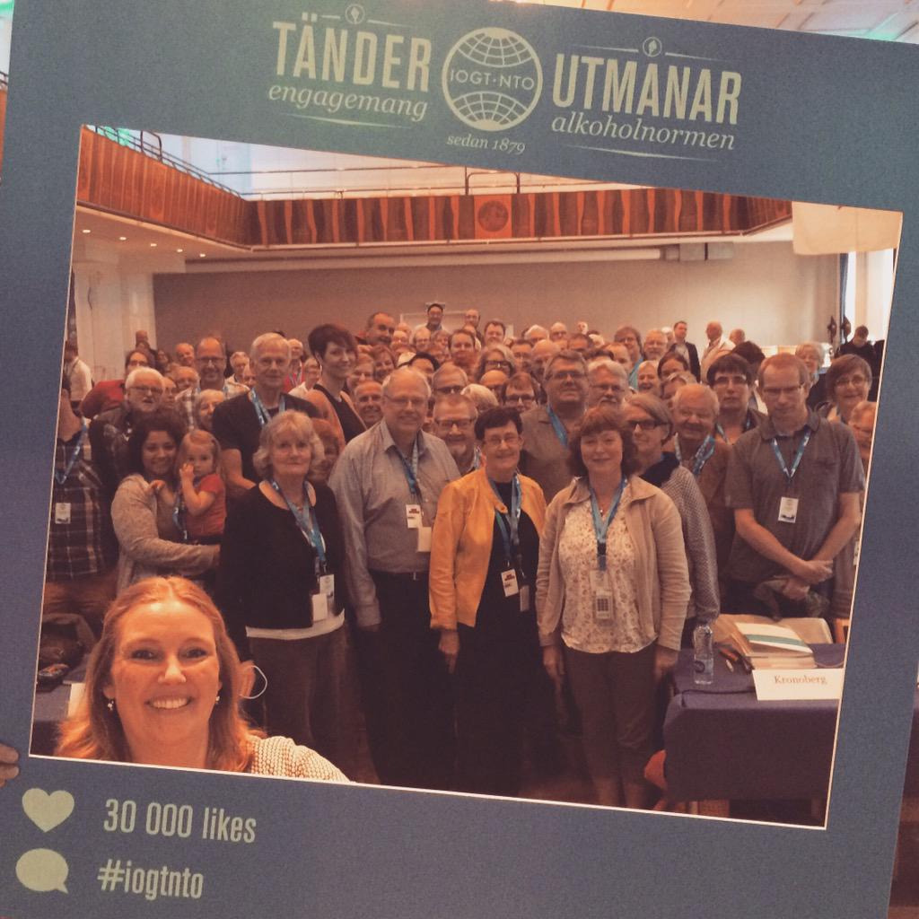 Fullt drag fram tills nu. Nu vankas invigningsfest och uppladdning för morgonen! #nykter15