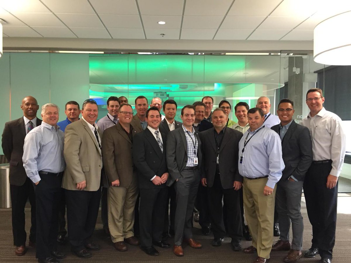 ChrisEichmann1's tweet photo. Welcoming 17 new account managers to @johnsoncontrols. Focus on growth. http://t.co/KN1trAnJKP