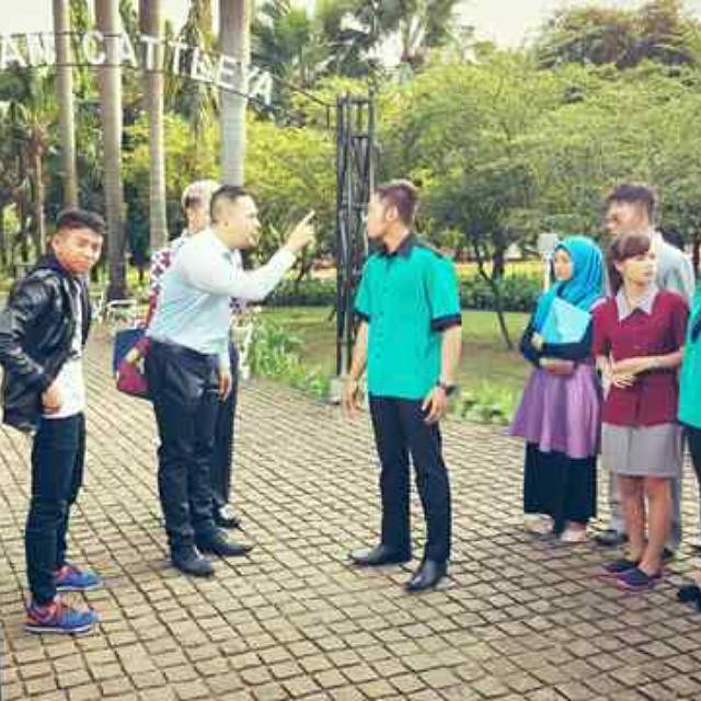 MyWordIsTrue's tweet photo. Buat yang masih tanya2
Judul : Viruz Dangdut
Pemain : 10 besar DA2 
Tayang : Setelah Lebaran
Pada Nungguuuiinn yaaa?? http://t.co/z4PquJih97