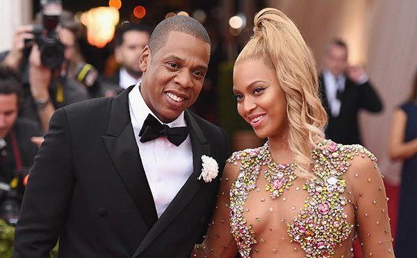 HollywoodLife's tweet photo. #Breaking: Beyoncé &amp; Jay Z are reportedly expecting baby #2 via surrogate!! http://t.co/ww24Drxlhh http://t.co/DmFjy8Q1Kh