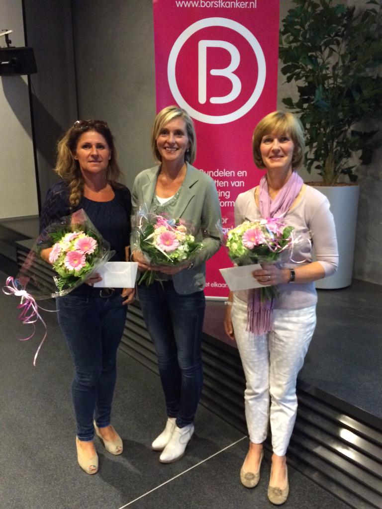 Tanjaiva's tweet photo. #fyneon ism de BVN #lategevolgen #borstkanker #interactief informatief herkenning nuttig triopresentatie#samenwerken http://t.co/MtZfC1bbh2
