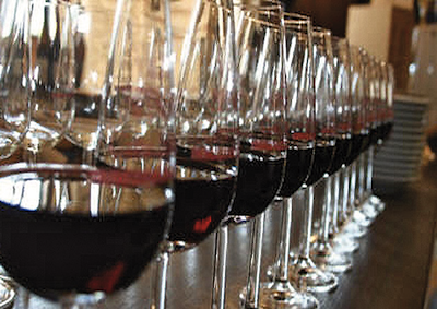 LuciaBigozzi's tweet photo. Da Roma al mondo con due C http://t.co/iYYTlmkkGO @news_donatella @cortonawine @Valdorcialifeit @Orciadoc http://t.co/77na8oaTvL