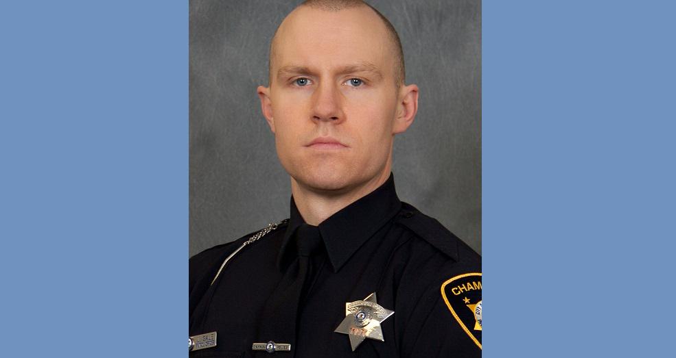 fox32news's tweet photo. Illinois officer, who was 2014's cop of the year, has been arrested and charged... http://t.co/iUdrDj1aj3 http://t.co/V778BoBdpS