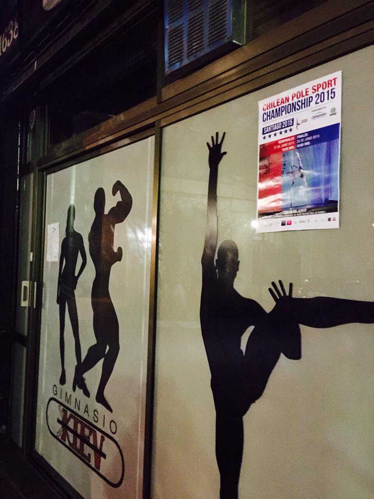 ChileanPole's tweet photo. Gimnasio Kiev ya tiene su afiche 😊#polesportchile #kiev #polesport #chileanpolesportchampionship #chileanpole http://t.co/iawcMminGj