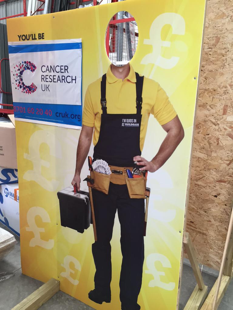 buildbase_law's tweet image. Do you think this has be made with the 5ft 3 BM in mind!!! 😳 £1 a sponge or £2 for 3...