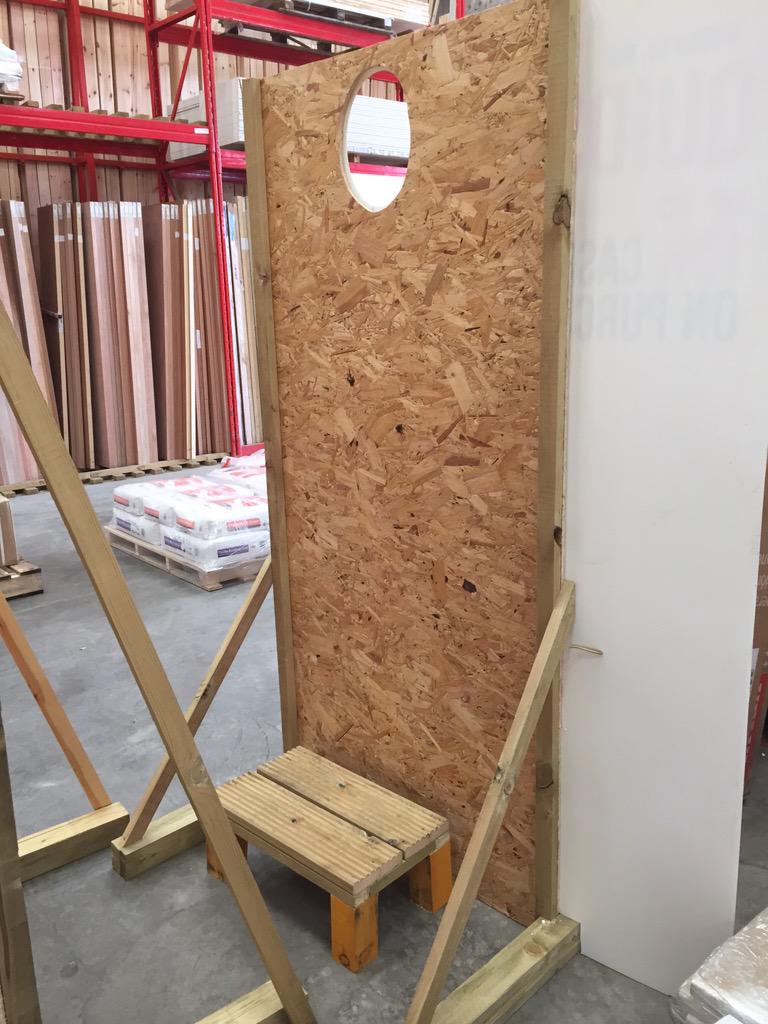 buildbase_law's tweet image. Do you think this has be made with the 5ft 3 BM in mind!!! 😳 £1 a sponge or £2 for 3...