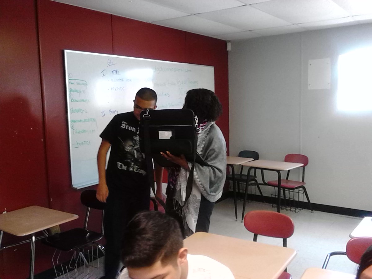 SHMSTC's tweet image. 8th graders learning  computer skills during the Summer Bridge Program.#onlyatsam, #GreatAllOver
