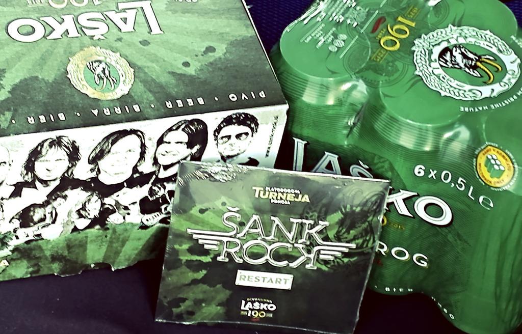 Jure_Bajic's tweet photo. Sixpack special edition @Lasko_Pivo in novi cd od @SANK_ROCK 🍻😊💪 http://t.co/x60ojZPXJJ