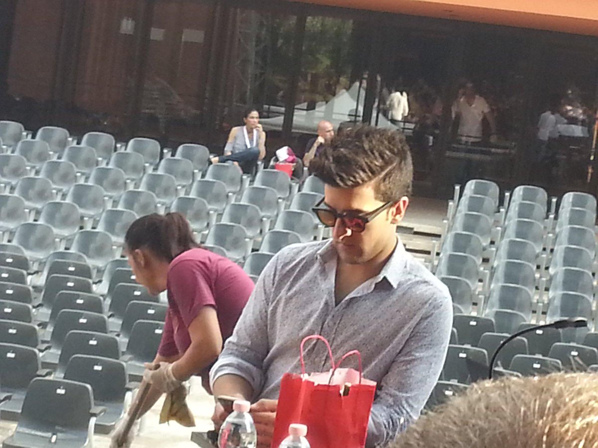 ilvoloverlili's tweet photo. Shared by Daniele Trincanato on #Facebook
@ilvolo at the #AuditoriumParcoDellaMusica a #ROMA #June242015 http://t.co/XqtG2lT8nq