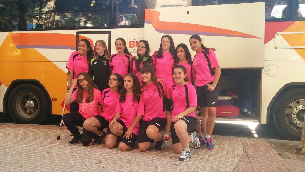 SanNicasioFem's tweet photo. @mujeresybalon 
Buscamos JUGADORAS
Infantiles
Juveniles 
Senior
Temporada 2015-16
Whtasapp.     691583441 http://t.co/CVRnH0N3uM