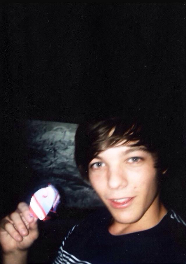 "Look right at the camera baby." 💕