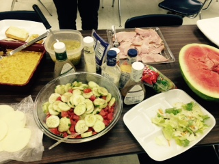 CloudTracy's tweet photo. Our lunch bunch rocks!!! #schultzcenter #projectoptimize #loveapicnic http://t.co/V14RHB1cMV