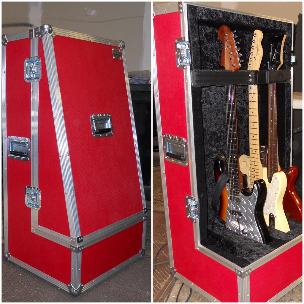 rockhardcases's tweet photo. Guitar flight case. 

Make travel easy and be sure to #RockHard 🎸 http://t.co/Td3OURz9YA
