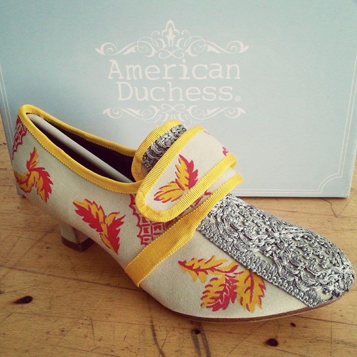 DonnaThorland's tweet image. 18thC shoes by @AmericanDuchess &amp;amp; @SilkDamask from pair @metmuseum + giveaway! donnathorland.com/shoe-giveaway/ @18thCand19thC