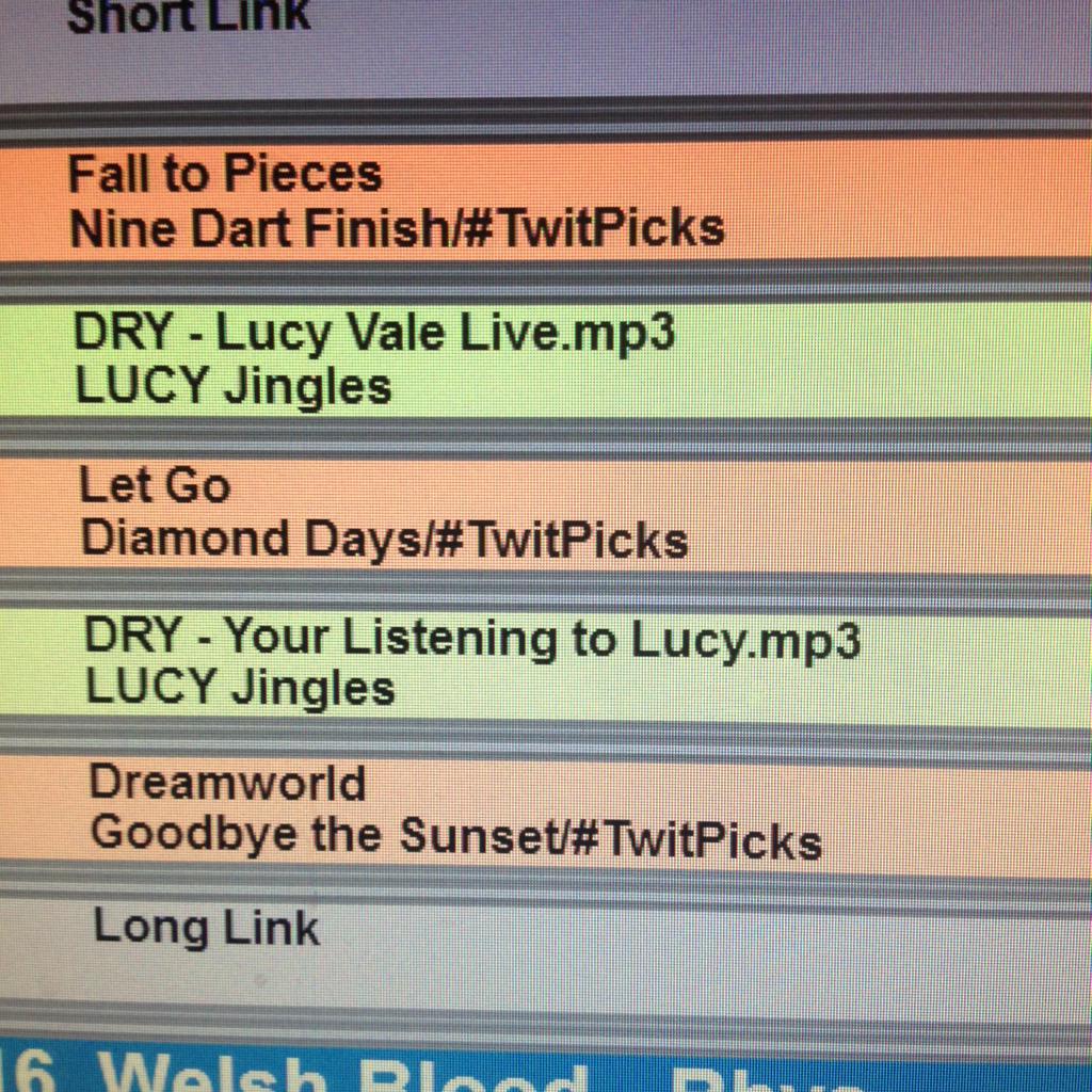 lucwidac's tweet photo. 📢 Tonight's #TwitPicks will be @NDFmusic @DiamondDaysUK &amp; @SunsetGoodbye 🎉 playing on @BRORADIO in just over an hour http://t.co/ASwFFzvE3I