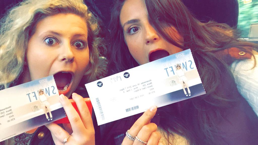 Grace_Foulds's tweet photo. On route to see @taylorswift13 for the first time this week with @HannahCrockett 😊 http://t.co/ZcygKWpuRm