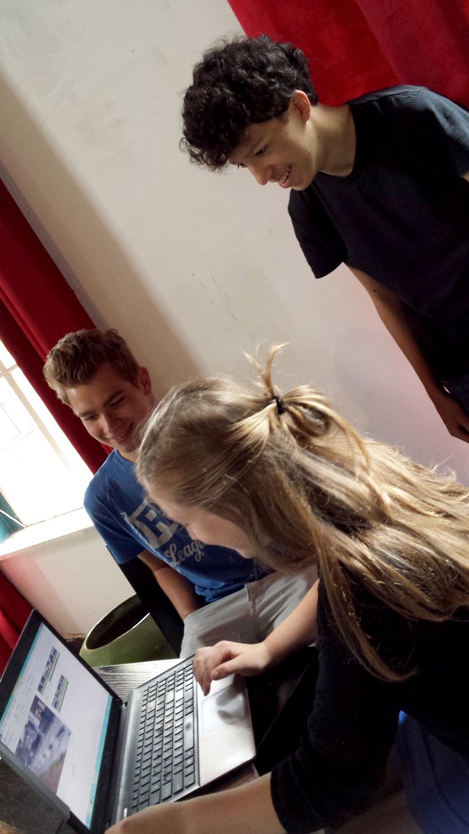 De leerlingen van 3hv <a href="/DNS106/">De Nieuwste School</a> zijn klaar voor <a href="/MundialTilburg/">Festival Mundial</a> <a href="/spoorzone013/">Spoorzone Tilburg</a> youtu.be/SEe5sB0KC4g
