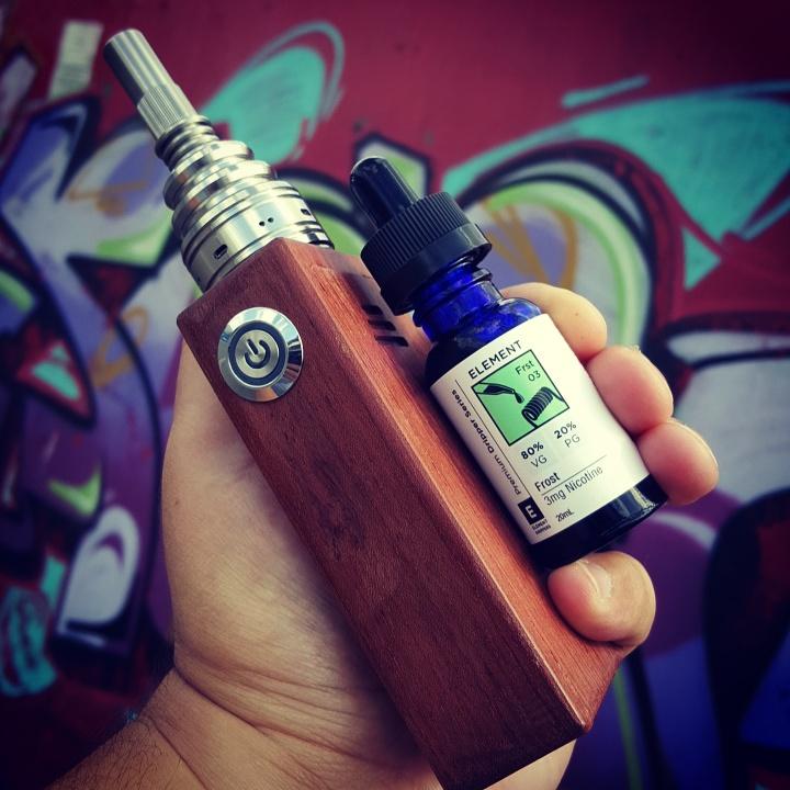 moonVapez tweet media