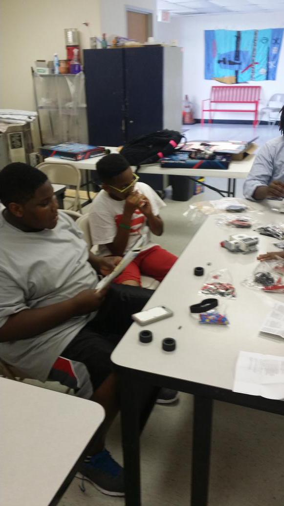 robocampHOU's tweet image. #STEMequalAccess #STEMeducation #ROBOTICS #LEGGO