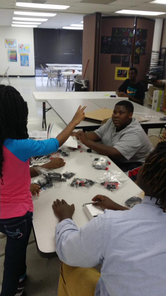 robocampHOU's tweet image. #STEMequalAccess #STEMeducation #ROBOTICS #LEGGO