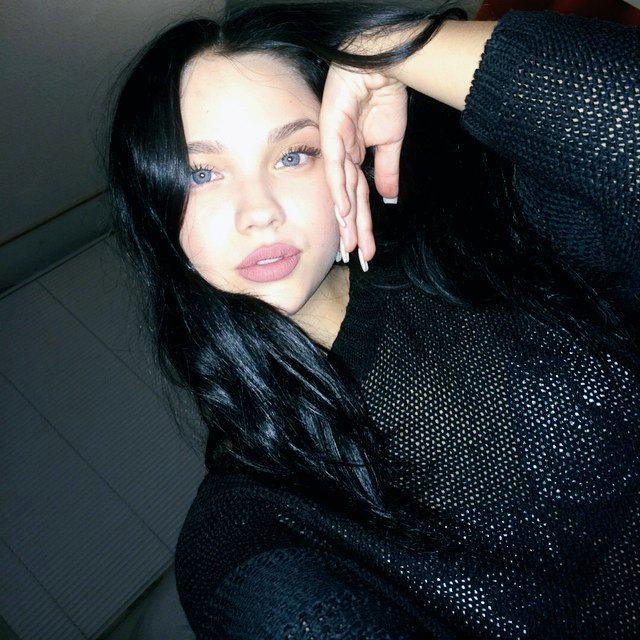 arabellarpguhm's tweet photo. 👽🔪 http://t.co/36XuvH8XNv