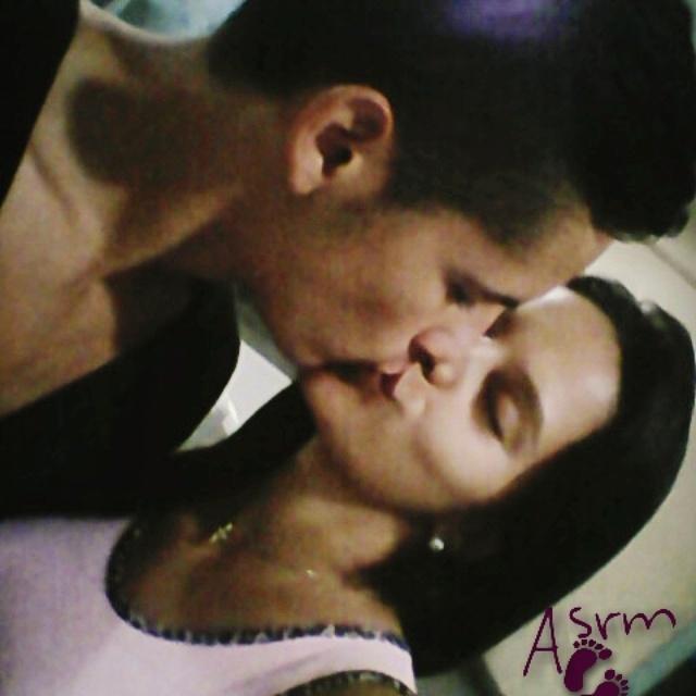 nikkimoreno13's tweet photo. Amor de mi vidaaa💏 http://t.co/HcmMPZUooP