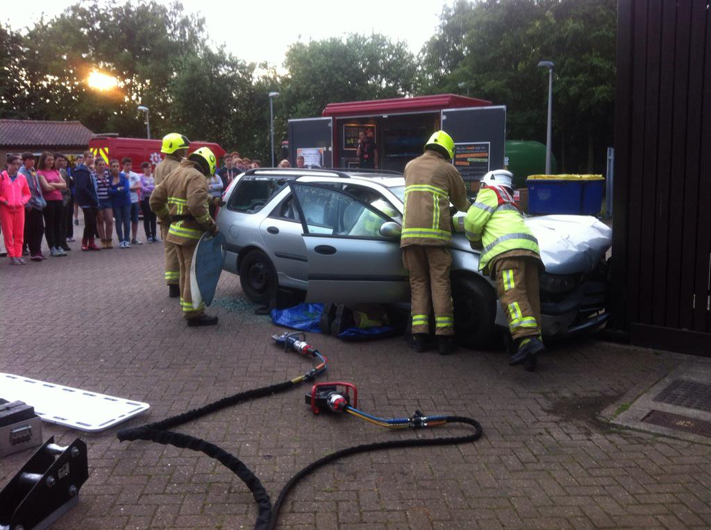 JoHarfleet's tweet image. #phonesafe at @kentfirerescue Faversham Fire Station with Explorers and Rangers