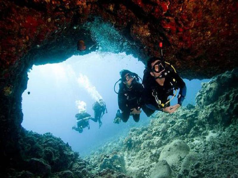 Estos son los 3 MEJORES SITIOS para el #buceo en la Comunidad Valenciana. ¿Añadirías alguno? → bit.ly/1GIzGzu