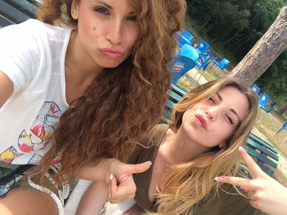 MilenaDalt's tweet photo. #amiga #demivida http://t.co/gHdXAcG2Ie