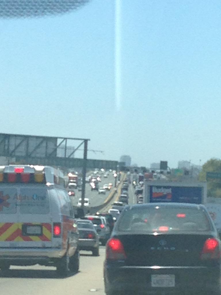 MAJ1KRacing's tweet photo. Driving to San Francisco... And now I remember why we don't visit the city very often... #traffic24/7inthecity http://t.co/qxkzkNtcDI