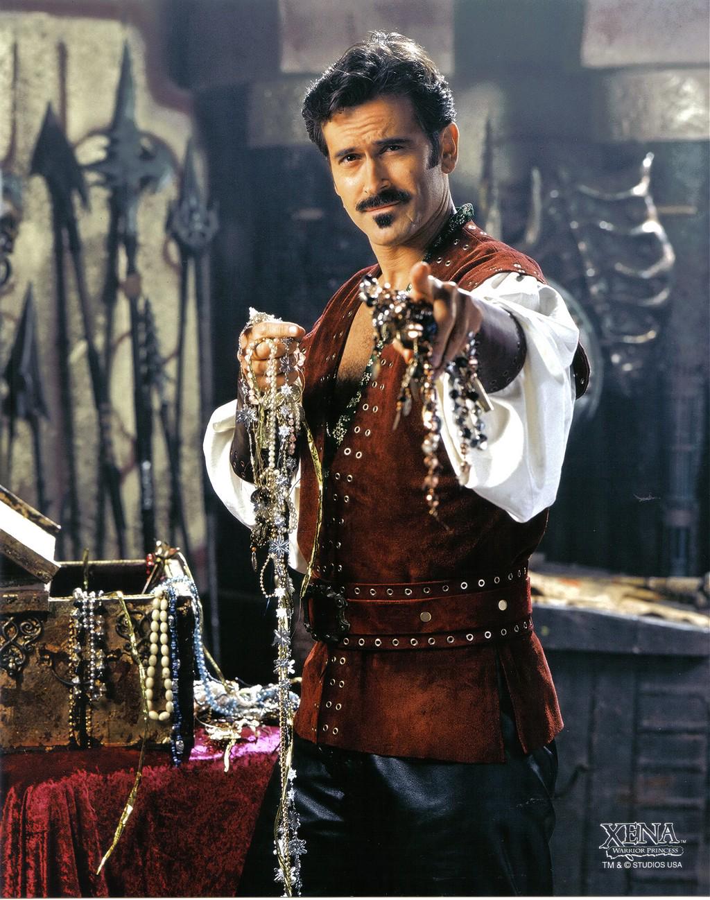 June 22 - Happy 57th Birthday 2 the wondrous Bruce Campbell! Pop culture legend 4 everything!  