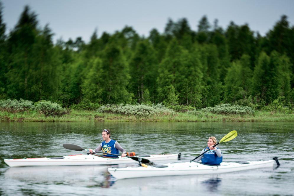 SunsetRelay's tweet photo. Canoe/Kayak: @BobMaesen @richussher @AliGordon_ @nsauerbreij Running: @LydiaEmillen #SunsetRelay http://t.co/p2fmeml0Er