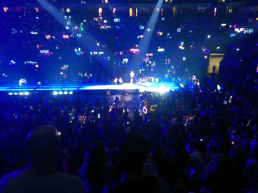 tayswiftdotcom's tweet image. #1989TourManchester