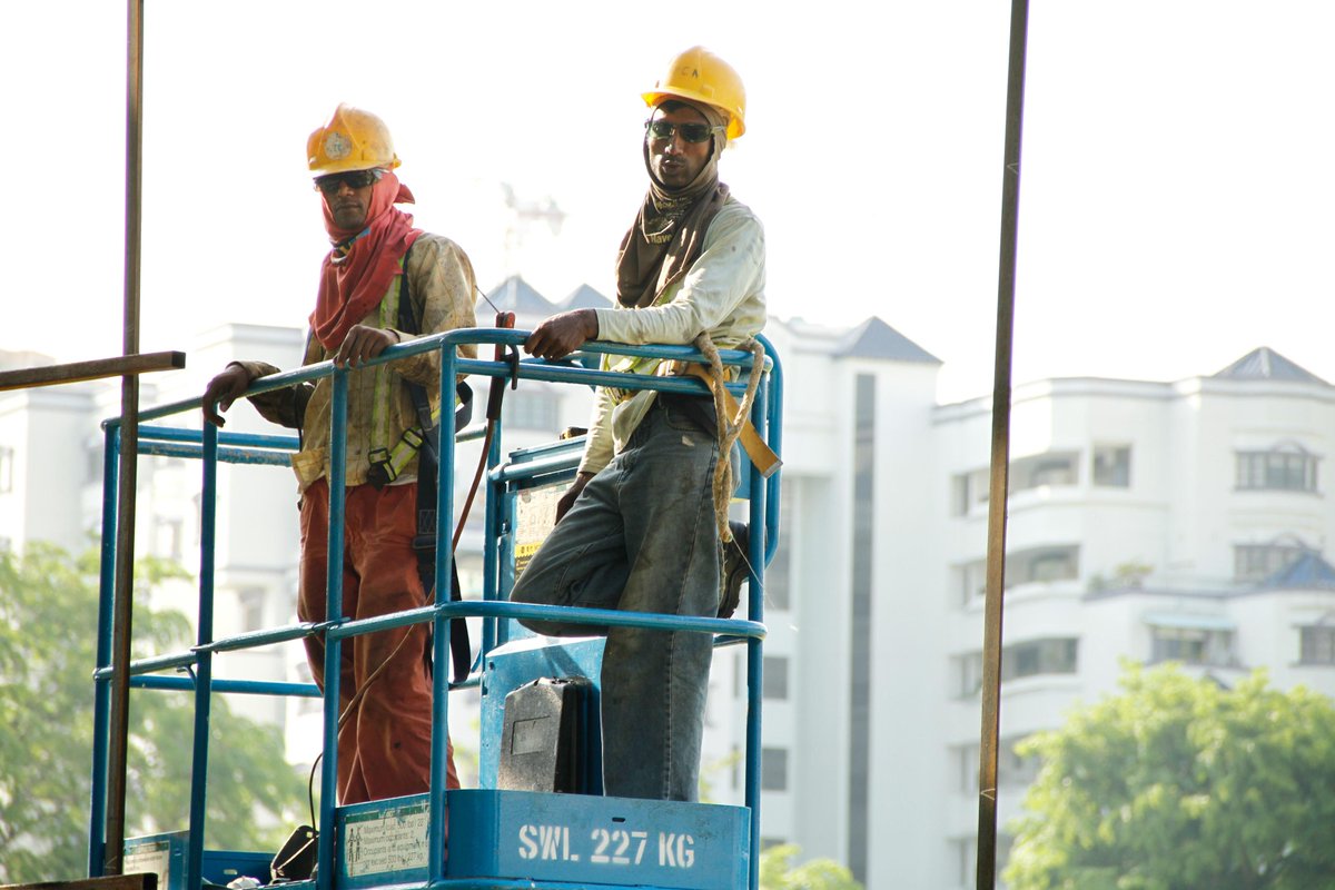 ADB_HQ's tweet image. READ: Ensuring the Triple Win of Labor #Migration in Asia buzz.mw/b6gee_f #workersprotection