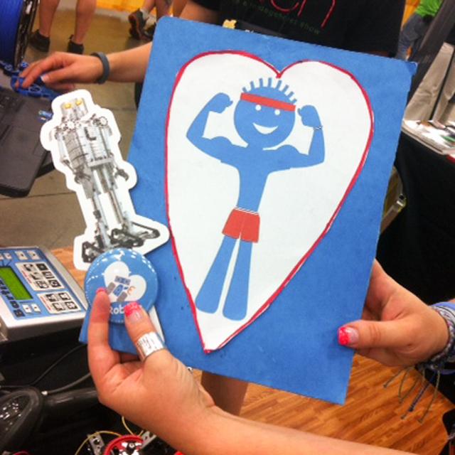 TETRIXrobotics's tweet image. #RoamingMrRobot meets #FlatHerman at #NLSC15. @MrStrong2013 @SkillsUSA