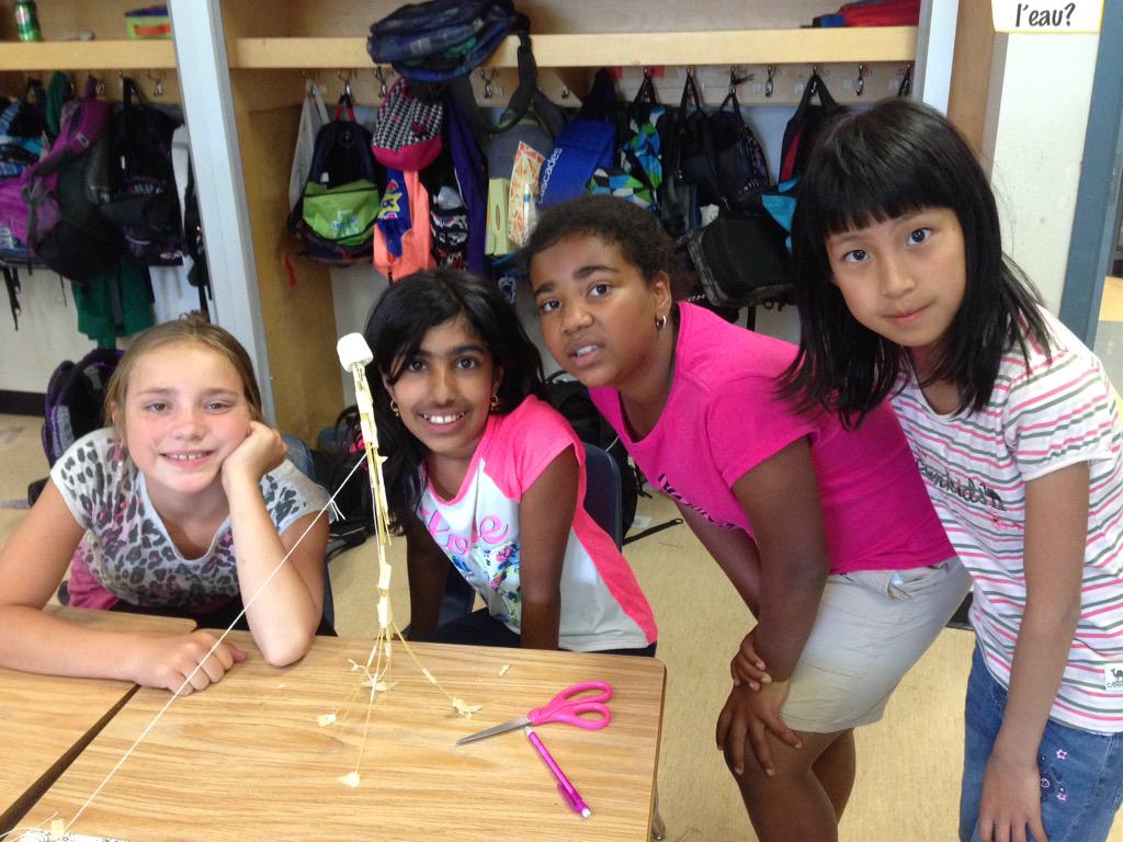 ezaklan's tweet photo. Group 6 Marshmallow Challenge success! #fwlearns #division6 http://t.co/7nSLieXpMZ