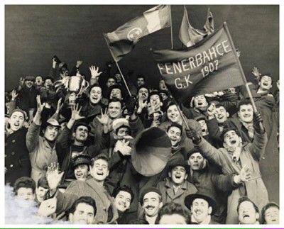 enyssoundlab's tweet photo. YA YA YA! ŞA ŞA ŞA!
FENERBAHÇE ÇOK YAŞA! 
#Fenerbahçe #MazindeBirTarihYatar #Efsane #SiyahÇoraplılar #Kadıköy #1907 http://t.co/A461KFNFa6
