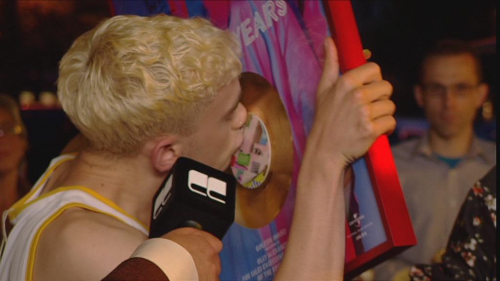 CafeCorsari's tweet photo. Congratulations @yearsandyears with your first gold disc for King! http://t.co/97iKIqxftH