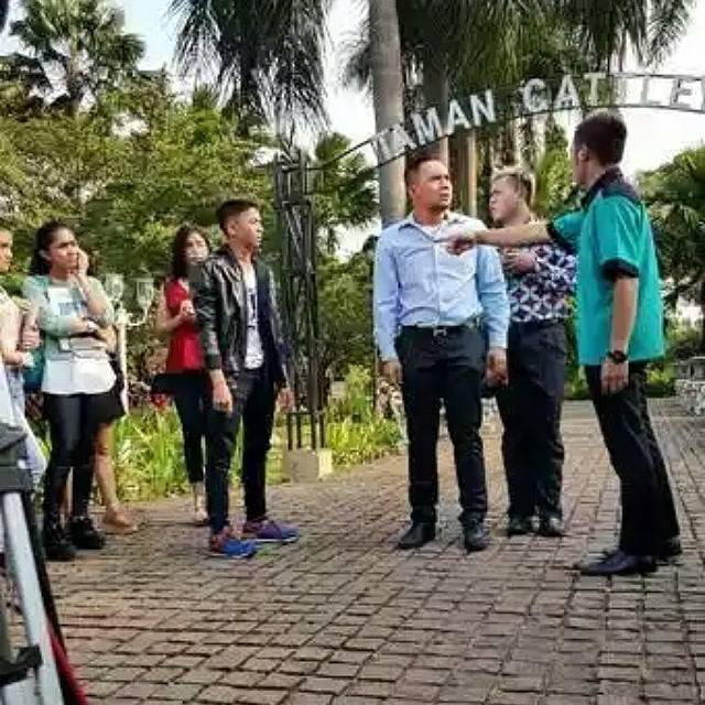 MyWordIsTrue's tweet photo. Buat yang masih tanya2
Judul : Viruz Dangdut
Pemain : 10 besar DA2 
Tayang : Setelah Lebaran
Pada Nungguuuiinn yaaa?? http://t.co/z4PquJih97