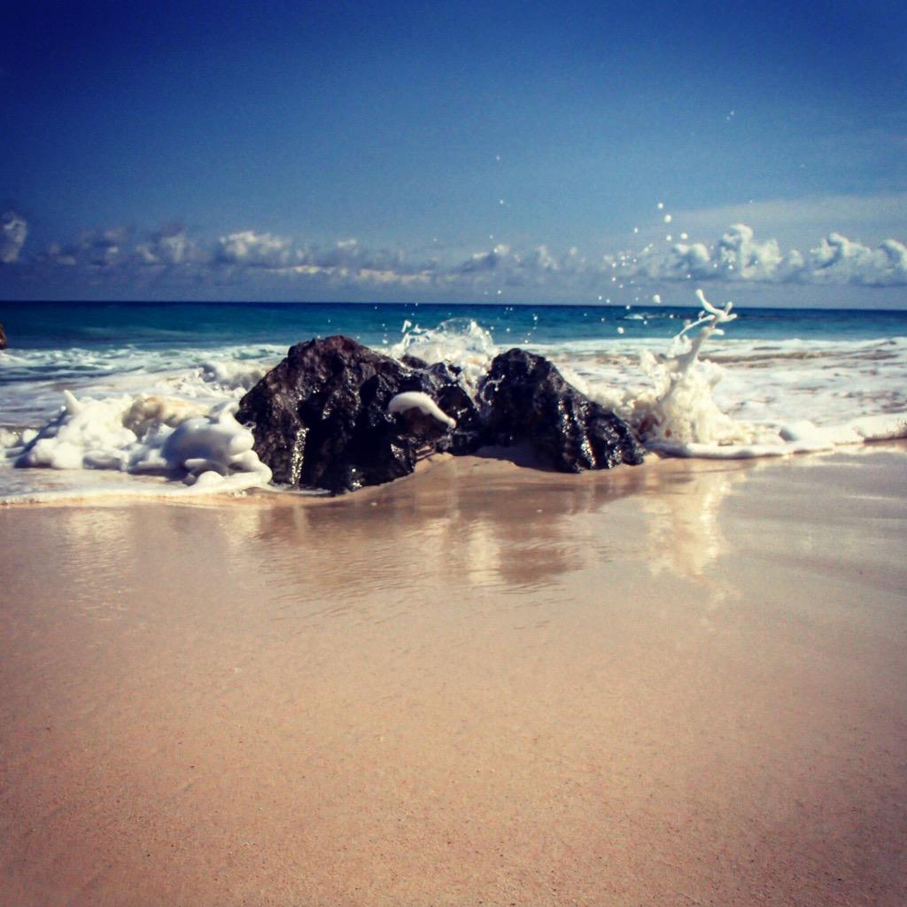 thecaito's tweet photo. #Bermuda http://t.co/O4zhrVBvMG