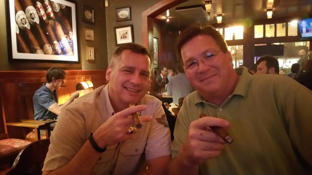 H2M_Group's tweet photo. Relaxing after a great day at #GEOINT2015 ! http://t.co/kM4HbUdlTB